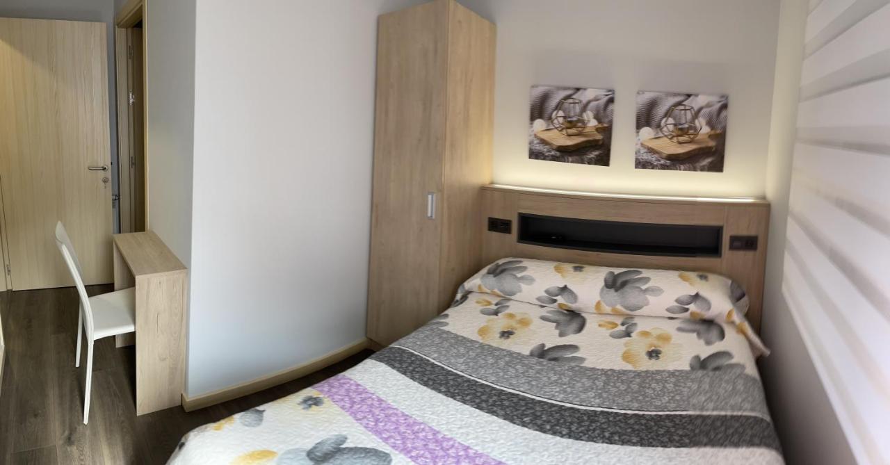 Pension A Carballeira Vilalba Exteriör bild